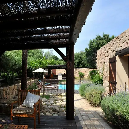 Casa de Férias Holiday Domaine Brellinga Porto-Vecchio (Corsica)